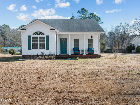 1004 Wells Road, Jacksonville, NC 28540