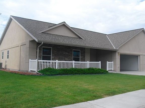 2nd image of 712 Sagebrush Dr