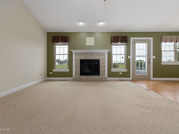 5th image of 949 Brown Dr