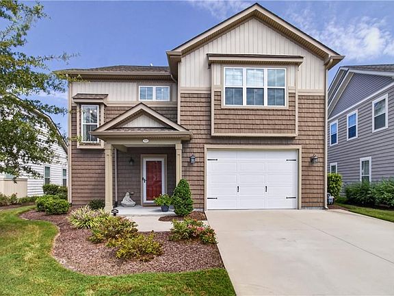 2nd image of 316 Middleton Way