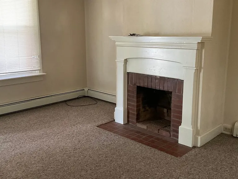 326 E Orange St — Photo 15