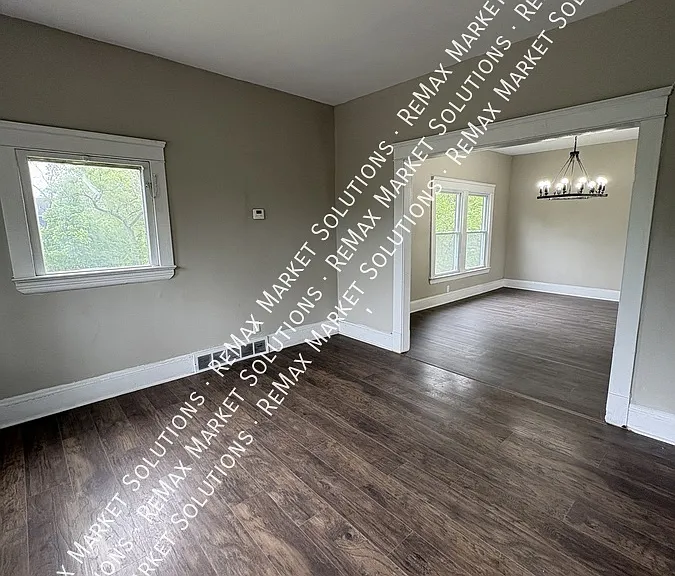 3366 E 130th St #2 — Photo 5