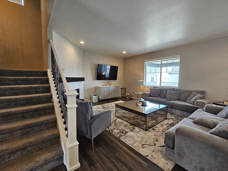 5186 Ditmars Ln — Photo 9