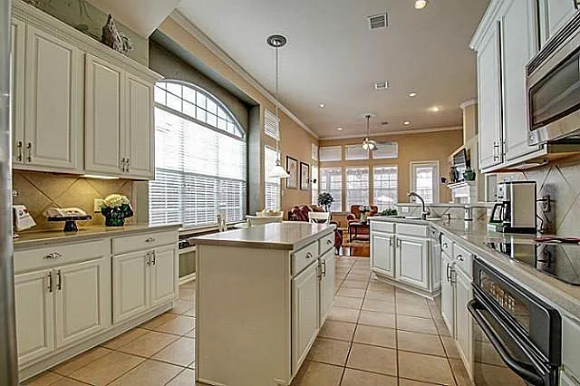 3608 Karla Dr — Photo 9
