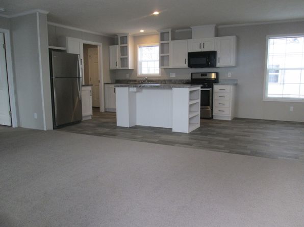 153 Hawthorne Dr