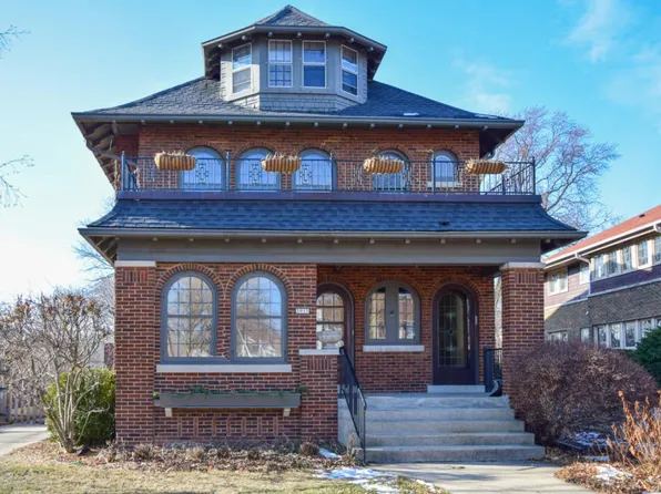 3917 N Downer Ave, Milwaukee, WI 53211