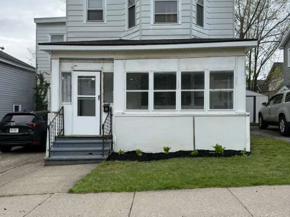162 W 8th St, Oswego, NY 13126