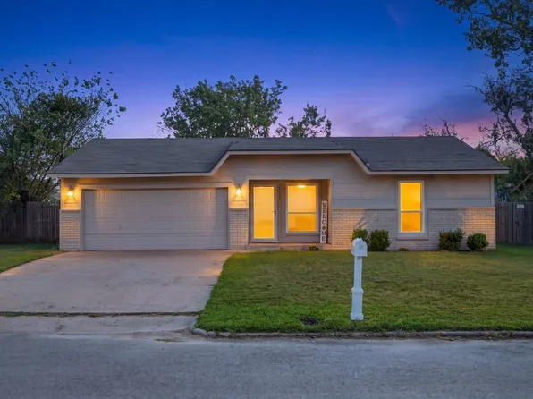 14399 S Poplar St, Glenpool, OK 74033
