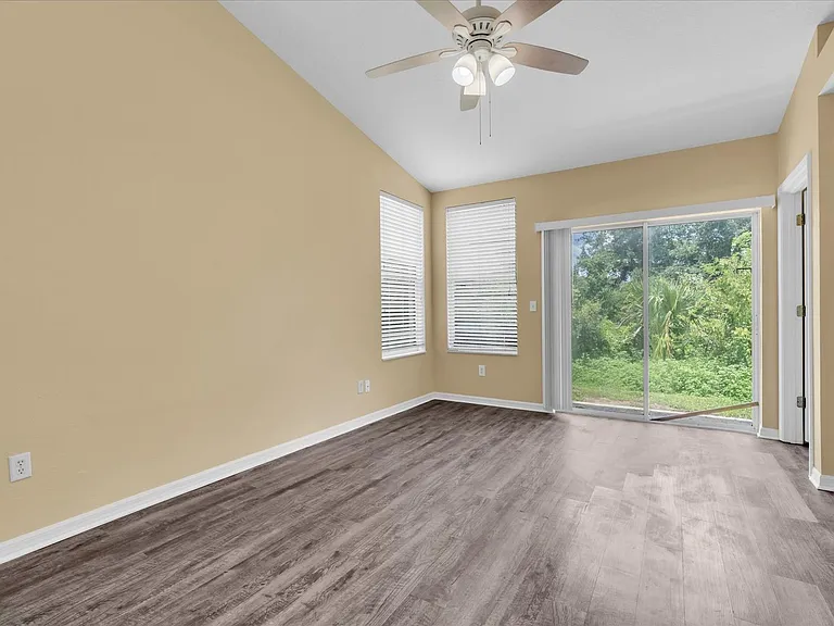 9624 Carlsdale Dr — Photo 6