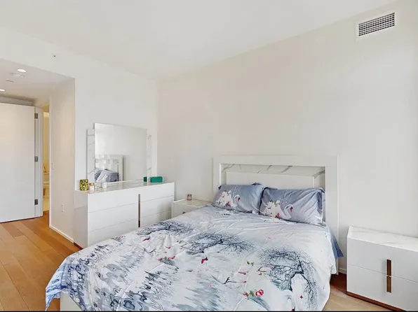 543 West 122nd Street image 8 of 10