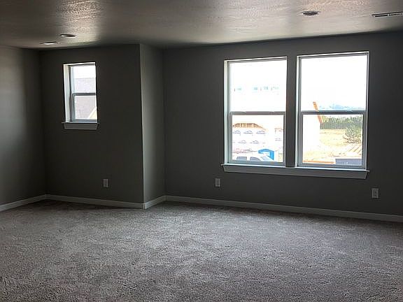 4th image of 4254 Hedman Ct