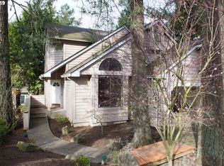 14352 Sherbrook Pl, Lake Oswego, OR