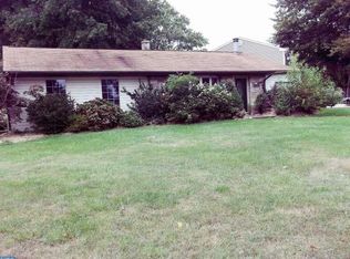 2734 Woodland Rd, Roslyn, PA 19001