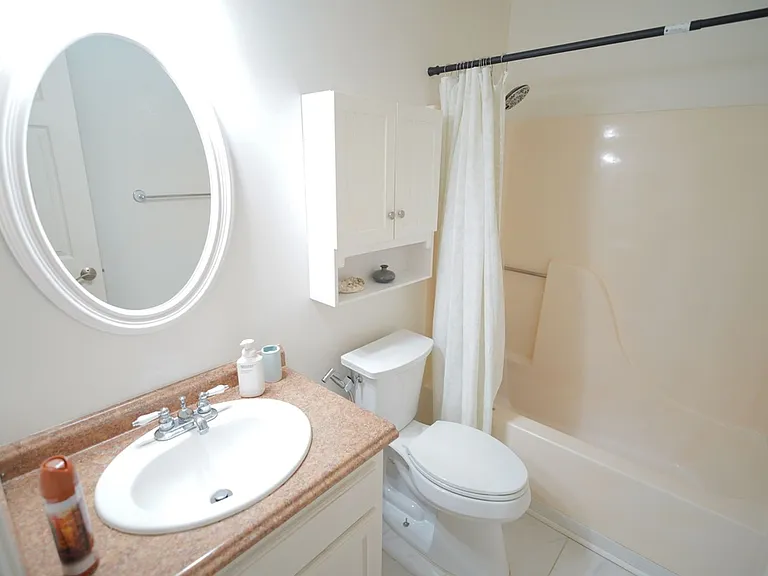 4472 Bay Shore Cir — Photo 23