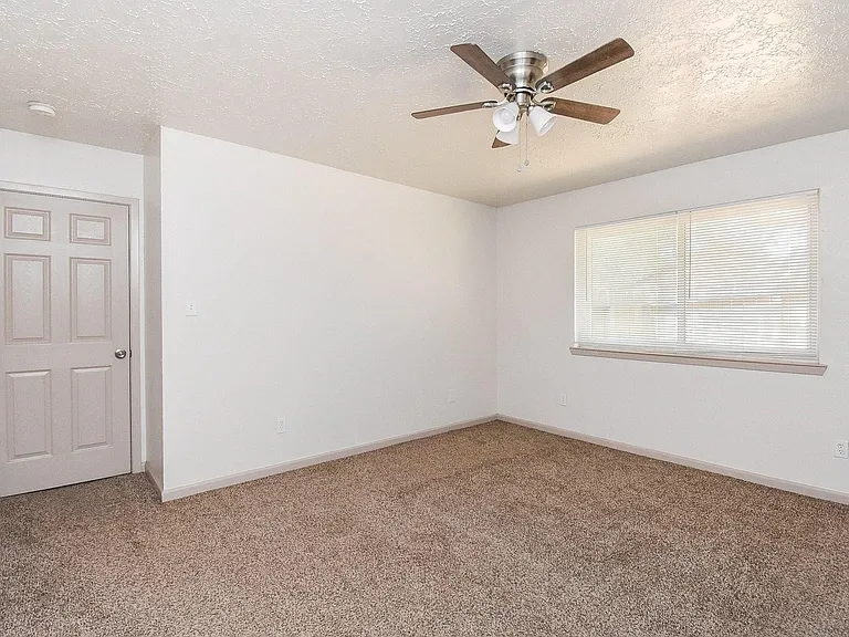 13430 Piney Oaks Dr — Photo 18