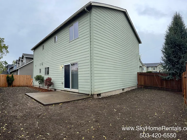 282 Laurine St NE — Photo 20