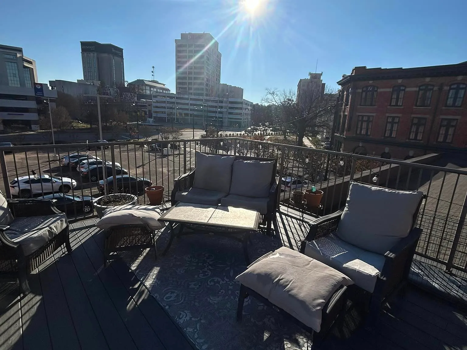1 bed, 1.5 bath, 1400 sqft, $2,200 — Photo 3