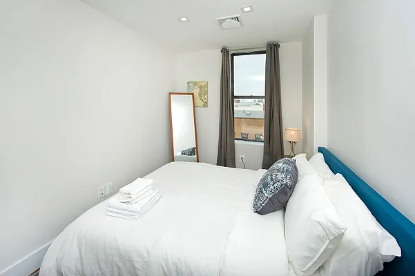 Rented by NOVO | media 28