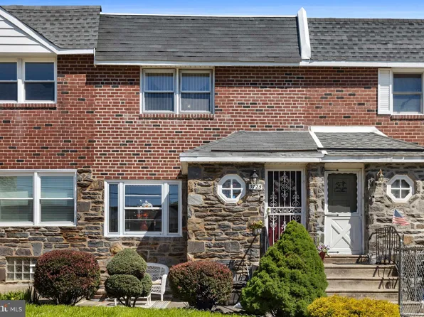3725 W Country Club Rd, Philadelphia, PA 19131