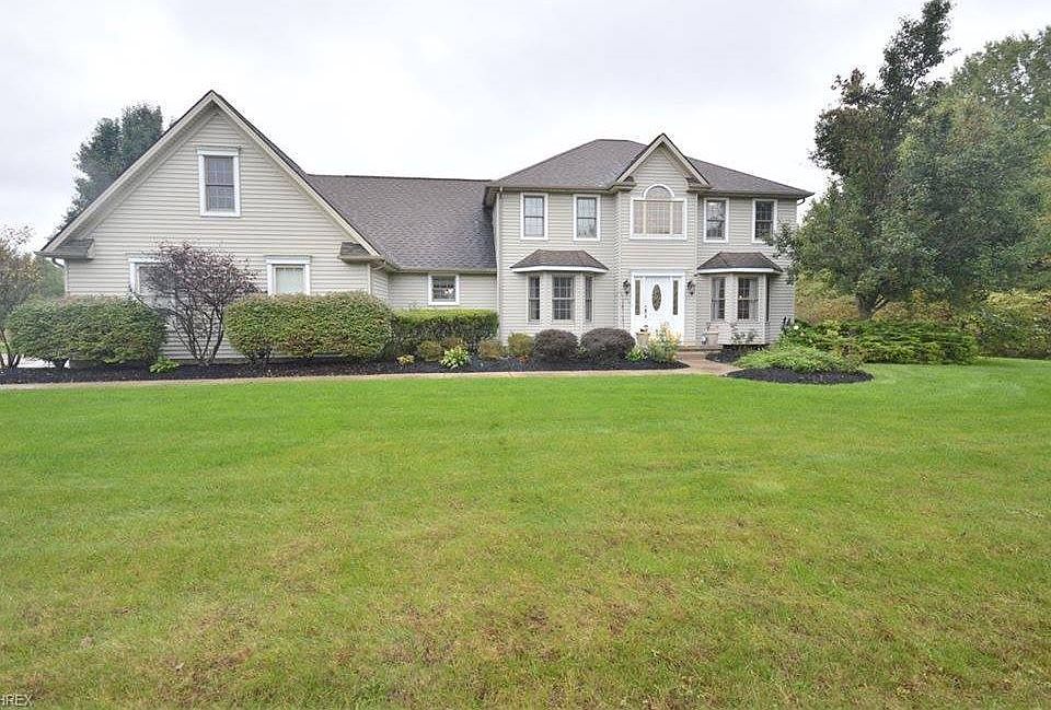 1st image of 7050 Steeplechase Dr