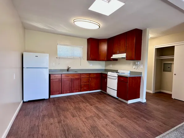 19 Merrydale Rd #16, San Rafael, CA 94903