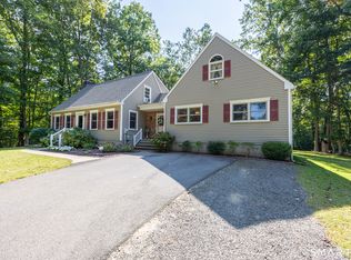 7 Stephens Ct, Clinton, CT 06413