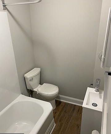 5th image of 5922 Torresdale Ave APT 2
