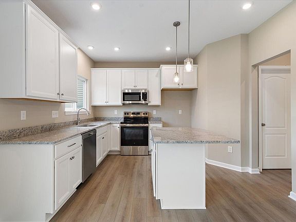 02-Kitchen