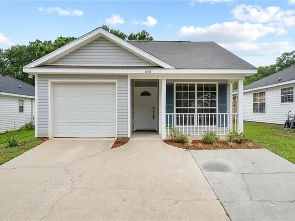 668 Willow Pointe Dr, Mobile, AL 36695
