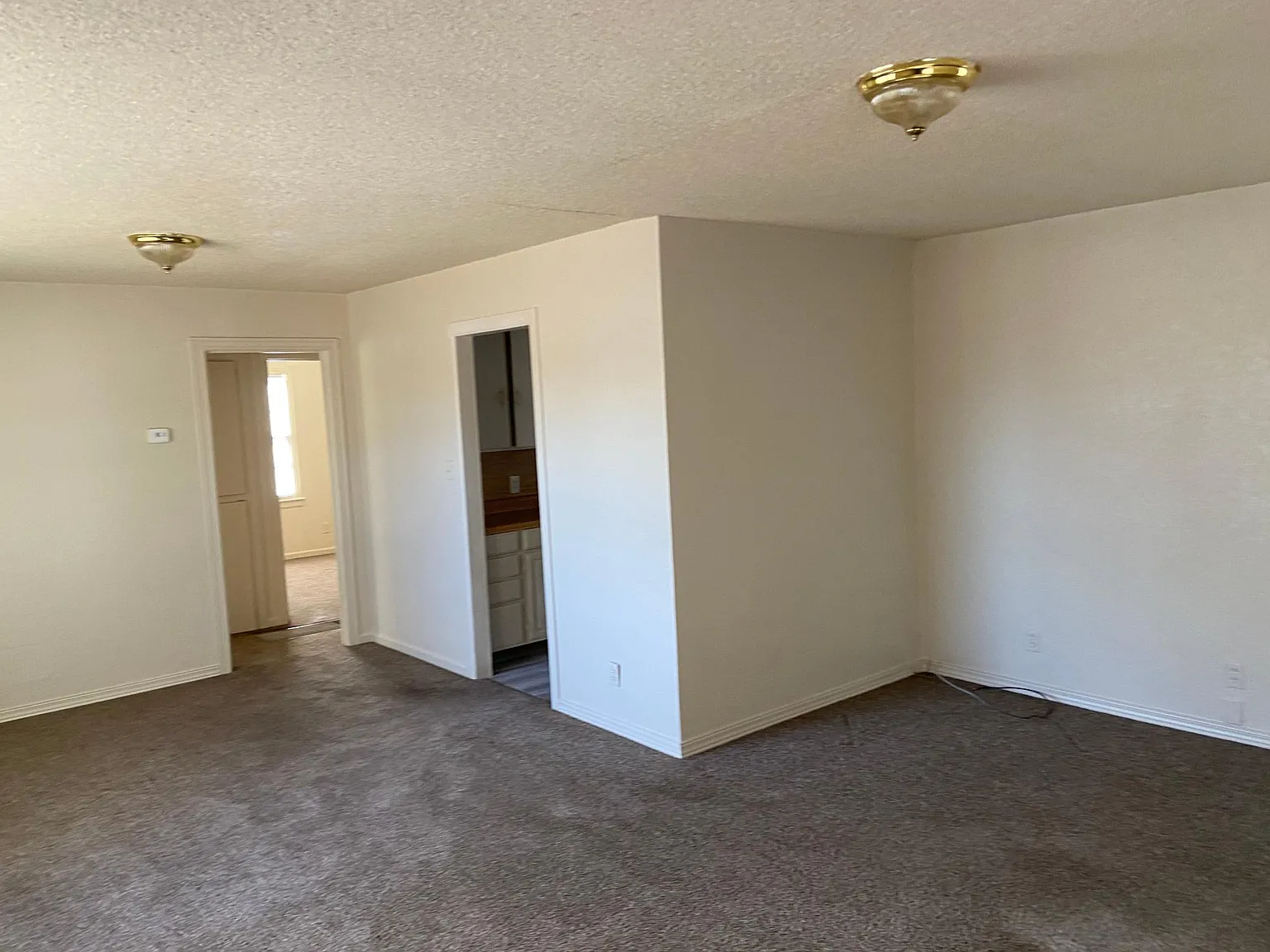 2 bed, 789 sqft, $1,100 — Photo 4