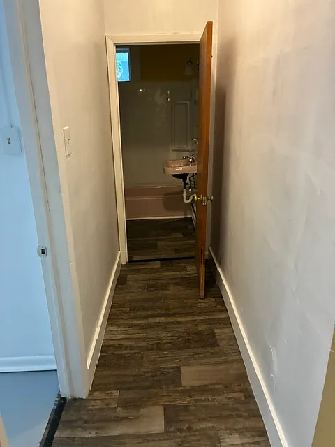 2 bed, $1,100 — Photo 3