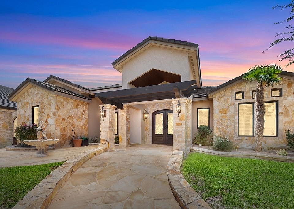 1st image of 118 The Villas