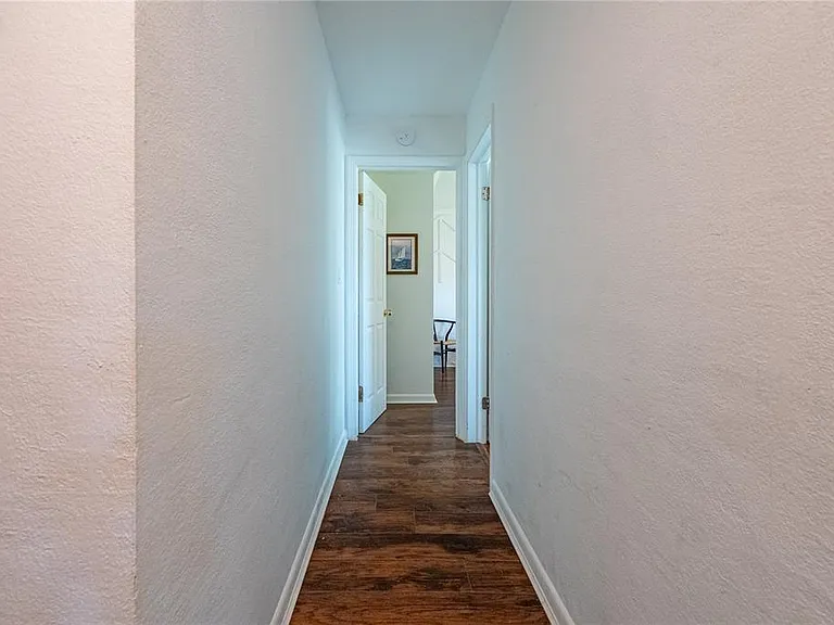 401 Bullard Pkwy — Photo 18