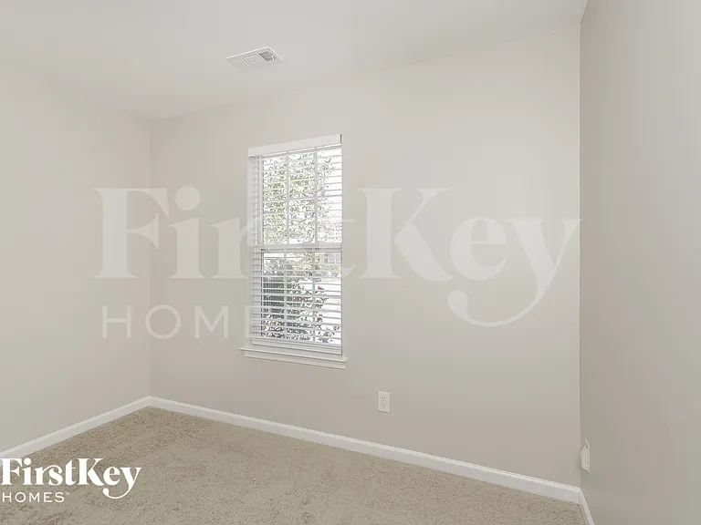 5716 Henderson Oaks Dr — Photo 16