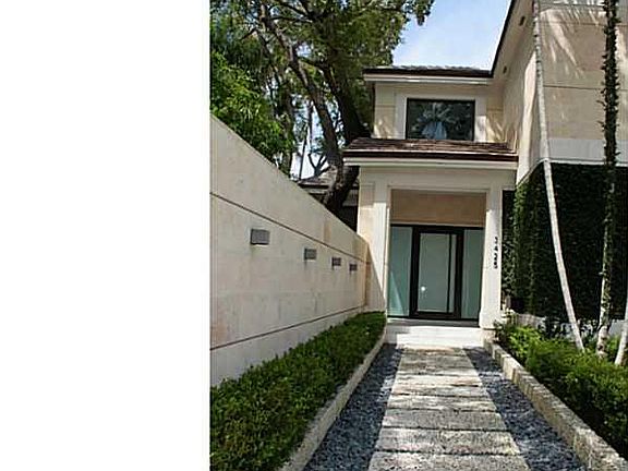 3rd image of 3425 N Moorings Way