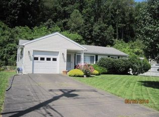 22 Wightman Dr, Binghamton, NY 13901