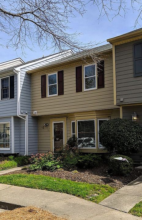 1st image of 206 Saint Andrews Ln