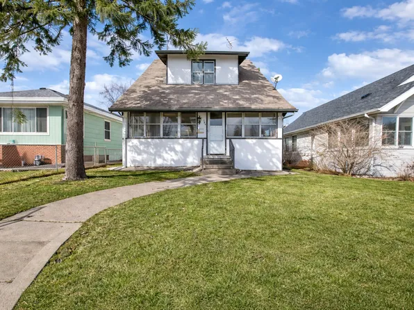 1267 Hewitt Ave, Saint Paul, MN 55104