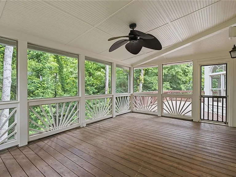 730 Rose Creek Cir — Photo 24