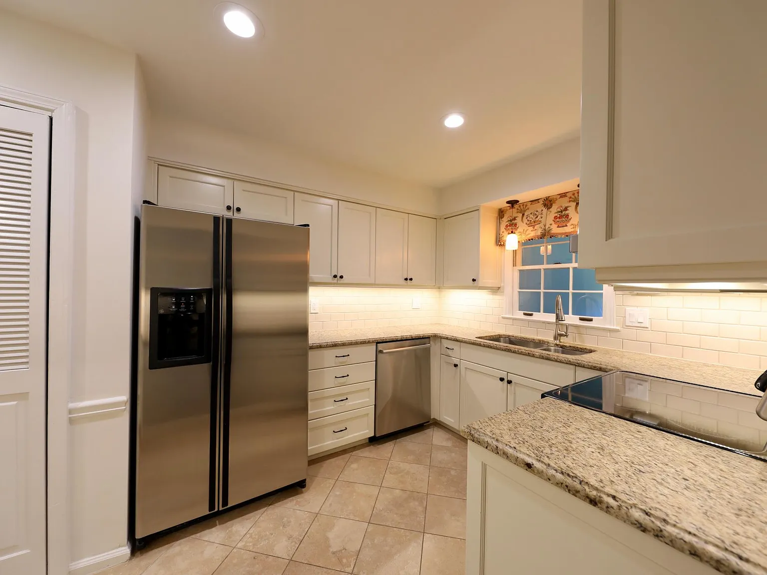 3 bed, 1631 sqft, $3,250 — Photo 4