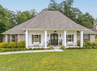 353 Mallard Ct, Biloxi, MS 39531