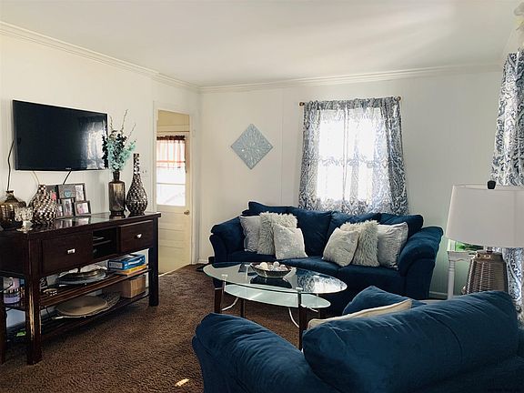 3rd image of 17 Sierra St