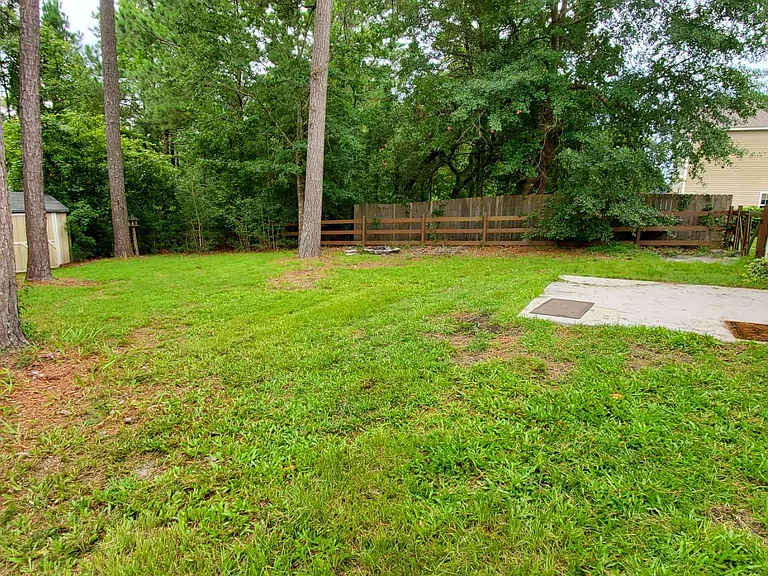 100 Gus Grant Ct — Photo 37