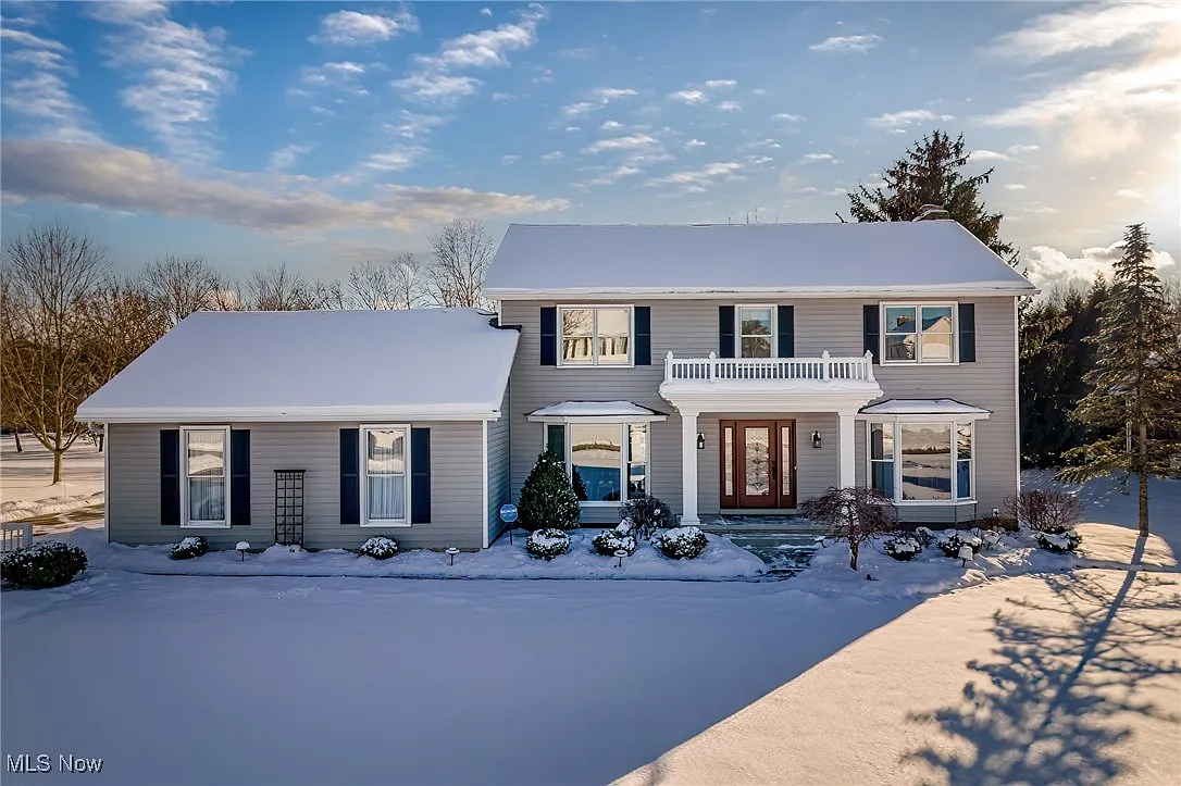 2805 Blue Heron Dr photo 1
