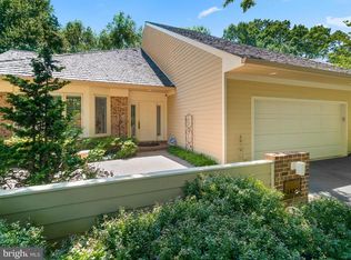 1423 Belcastle Ct, Reston, VA 20194