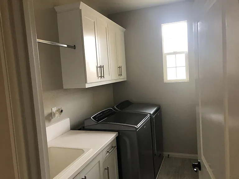 16353 Veridian Cir — Photo 5