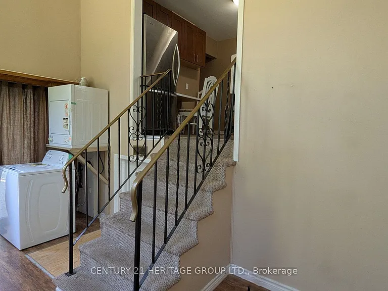 25 Bush Dr — Photo 11
