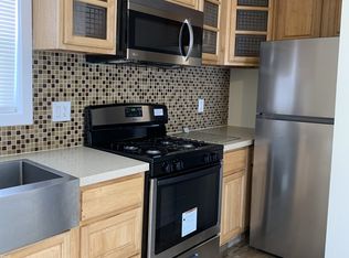 914-916 W 81st Street, Los Angeles, CA 90044