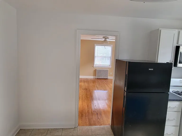 814 Greenwood Cir #2 — Photo 23