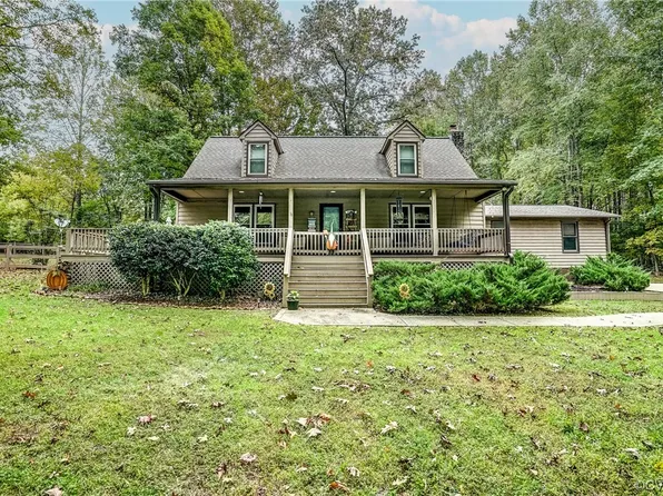 207 Moody Creek Rd, Bumpass, VA 23024